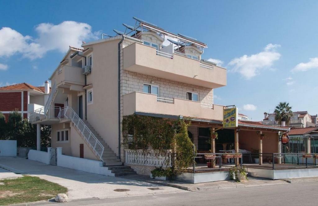 Apartmani Riva Rogoznica  Exterior foto